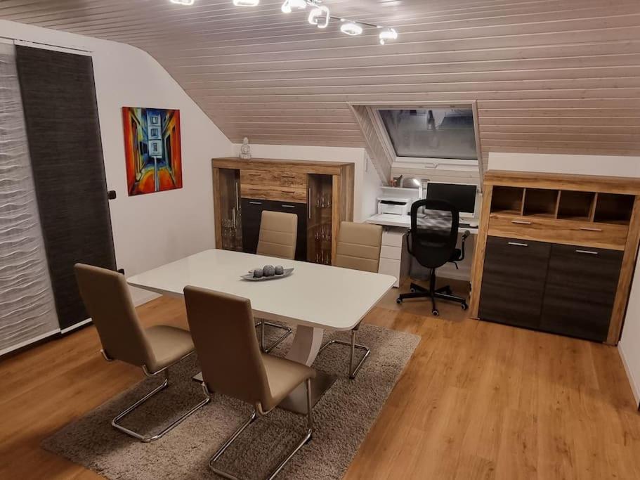 Gemuetliche Wohnung Am Waldrand Thierhaupten Exteriör bild