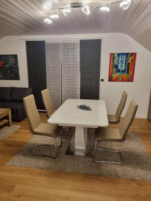 Gemuetliche Wohnung Am Waldrand Thierhaupten Exteriör bild